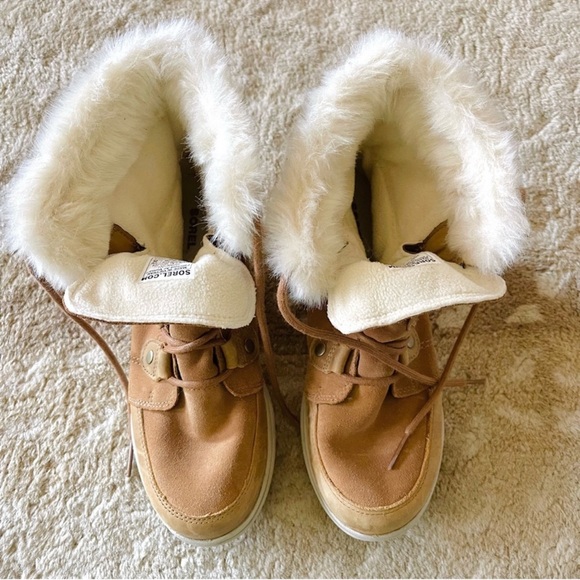 Sorel Explorer Joan Winter Boot Suede, Faux Fur, Fleece Lined Tan Size 9 - Picture 3 of 12